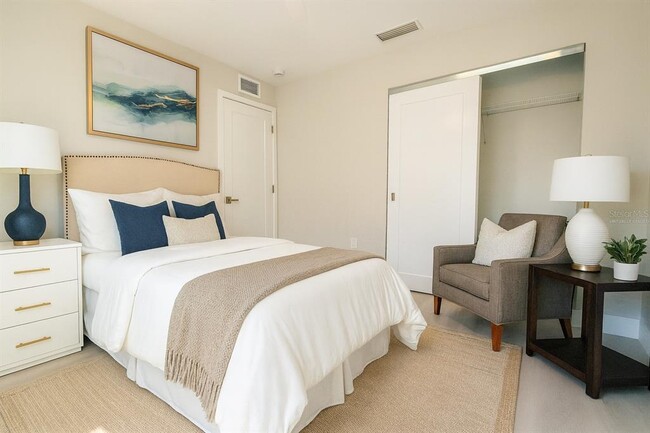 Building Photo - 5039 N Beach Rd