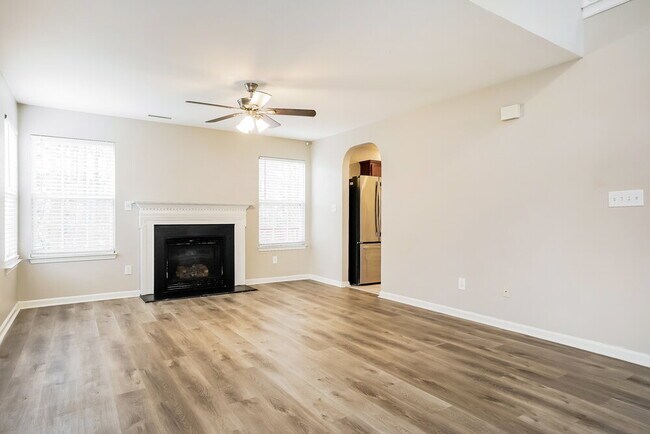 Building Photo - 230 Appsmill Pl