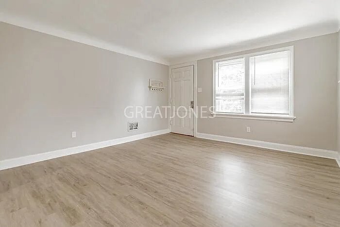 Building Photo - 113 Powell Ave