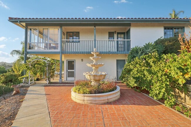 Building Photo - 2908 Lakemont Dr