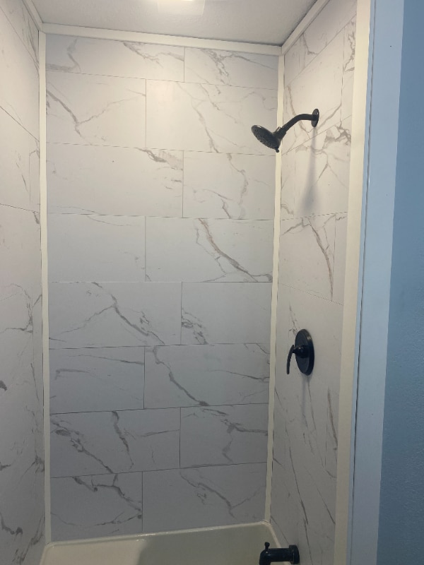 Building Photo - 211 N Forest St