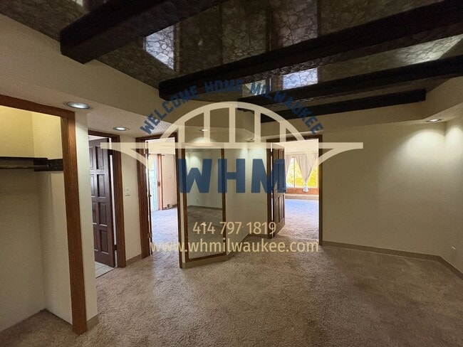 Building Photo - 1631 E Belleview Pl