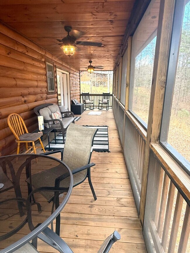 Building Photo - Sandy Gap Cabin