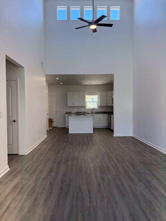 Building Photo - Brand New Luxury Condo - 2 Bedroom 2 Bathroom