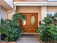 Building Photo - Beautiful 5-Bedroom Home in Westlake Village