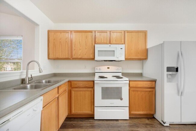 Building Photo - 8703 Silver Glen Dr