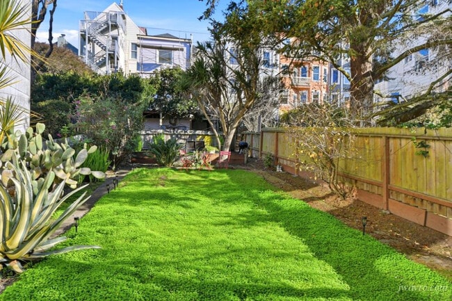 Building Photo - 778 Cole St