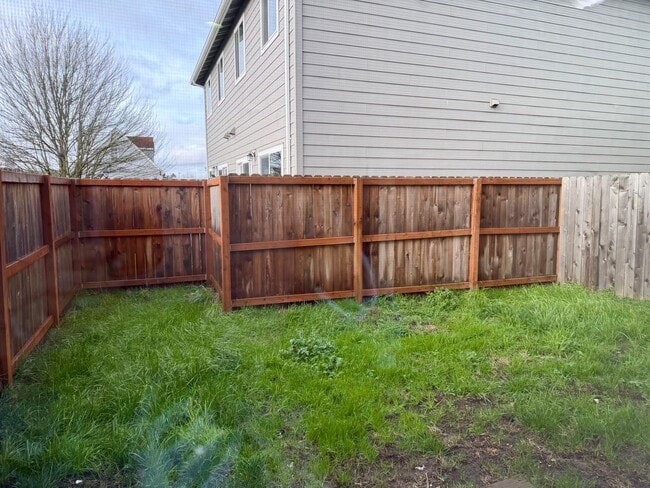 Building Photo - 1926 SW Washington St