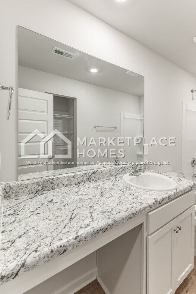 Building Photo - 4131 Hudson Ct SW