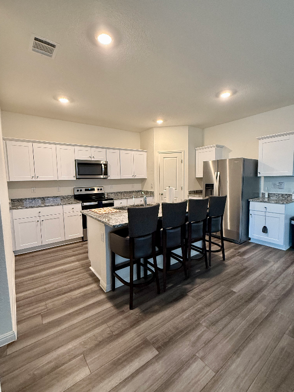 Building Photo - 107 Waterbuck Lp