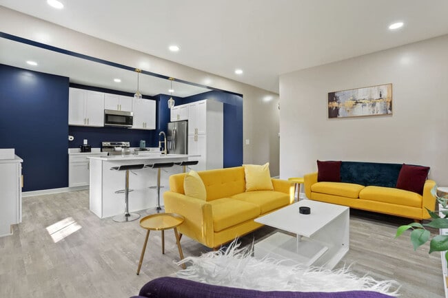 Building Photo - 1523 S East St