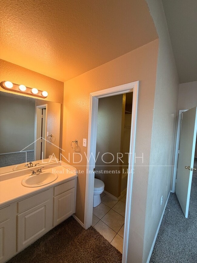 Building Photo - 241 Rentz Pl Cir