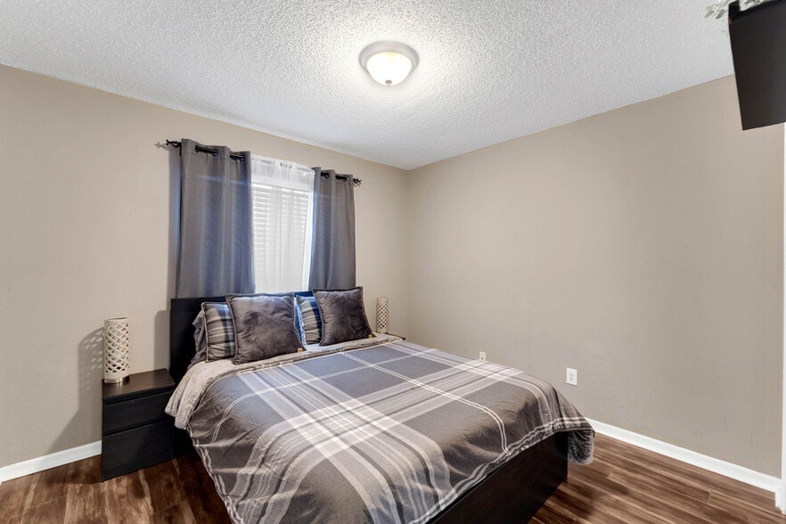 Building Photo - 11717 Broad Oak Ct