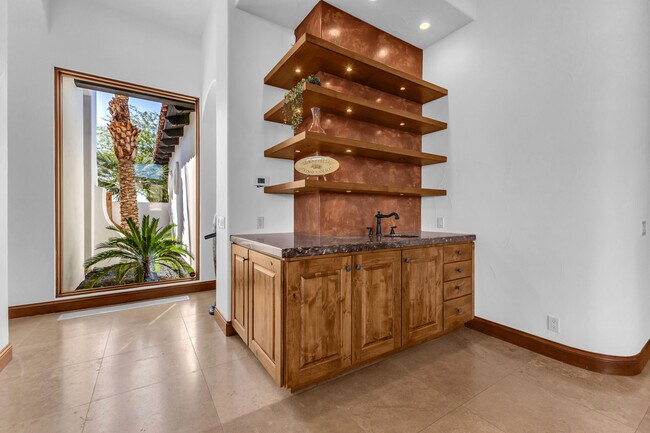 Building Photo - 83054 S Bay Dr