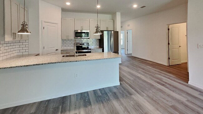 Building Photo - 4028 SW 7th Pl