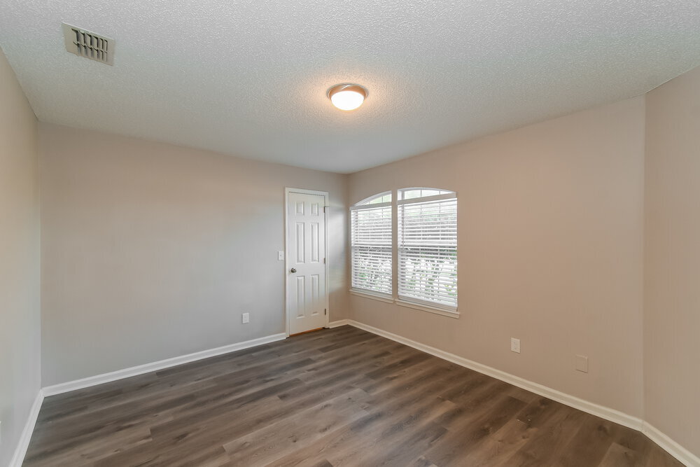 Building Photo - 337 Island View Cir