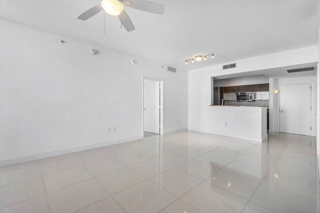 Building Photo - 550 Okeechobee Blvd