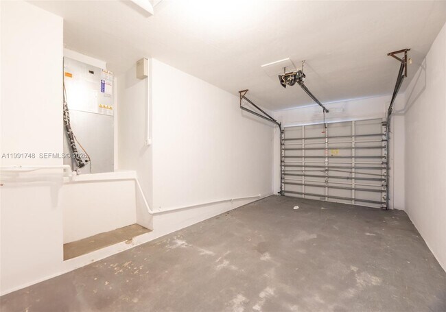 Building Photo - 7811 NW 10th St