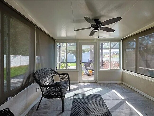 Building Photo - Private Screen in Pool Home 3/2 in Kingsland Country Estates