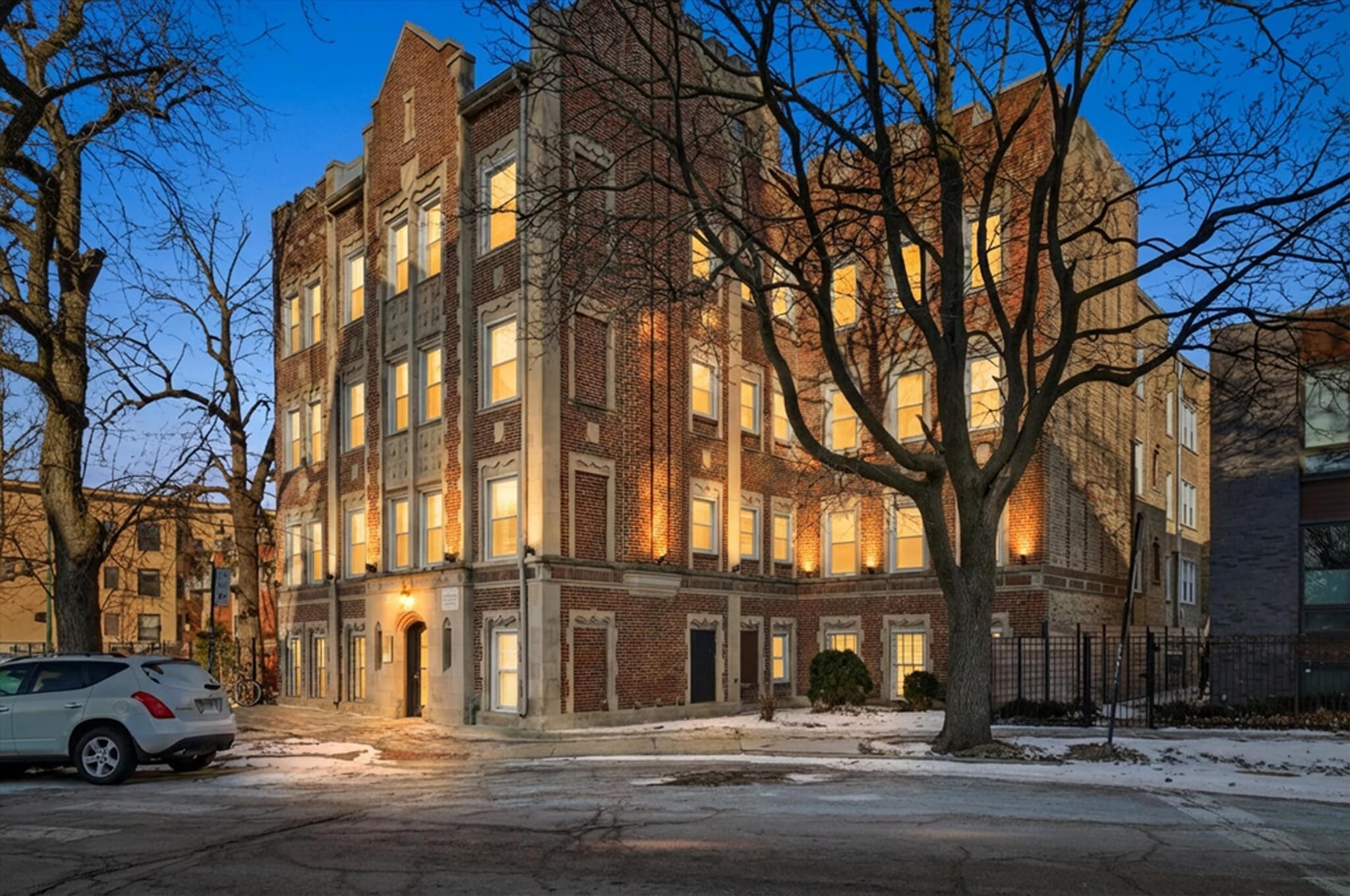 Building Photo - 2936 W Palmer St