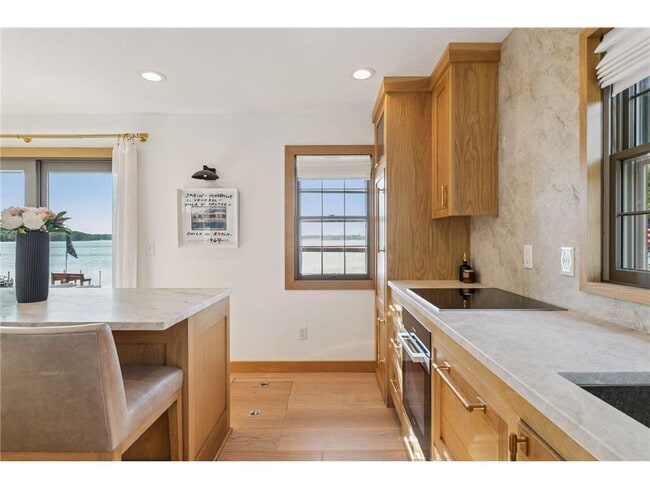 Building Photo - 5669 Hugo Rd