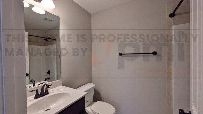 Building Photo - Terrific Two Bedroom Townhome in Great Location!