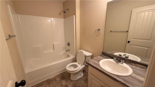 Building Photo - 1915 Soque Cir