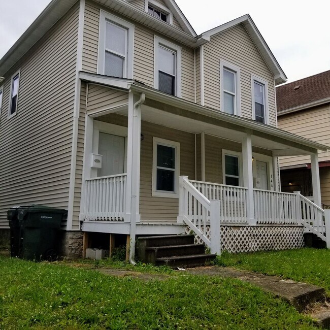 Building Photo - 142-144-144 W Park Ave