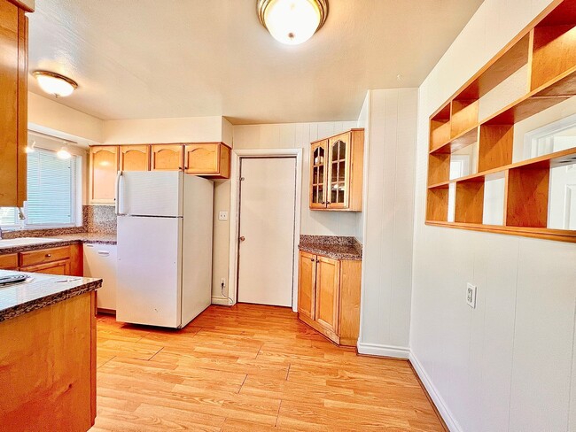 Building Photo - Recently Renovated House With Fenced Back ...