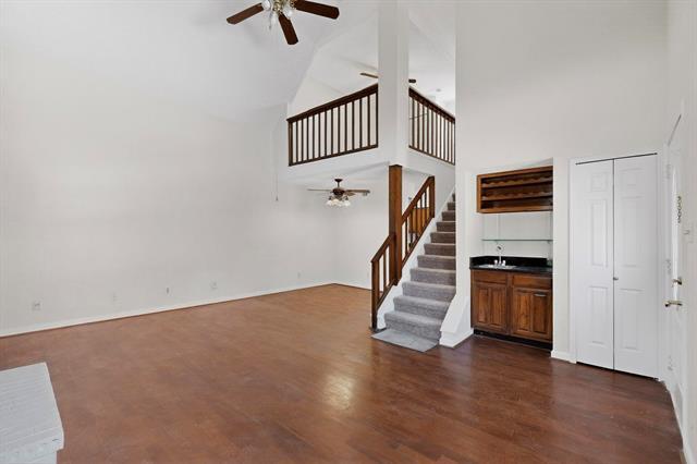 Building Photo - 100 Shinoak Valley