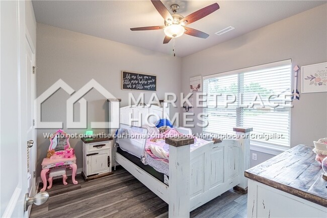 Building Photo - 439 N Otoe St