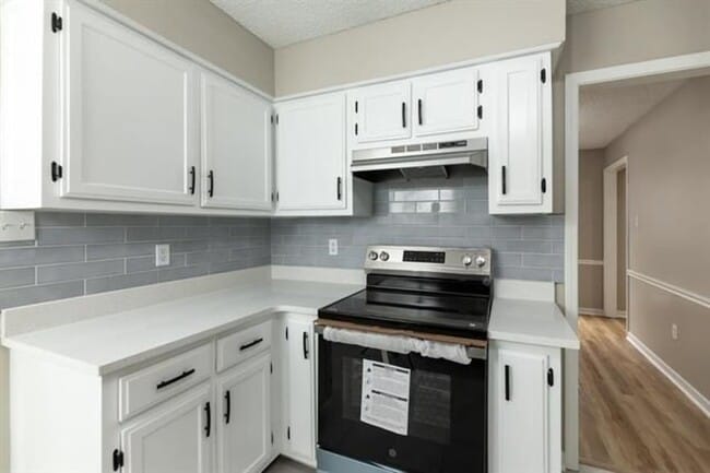 Building Photo - 9102 Valkrie Ln
