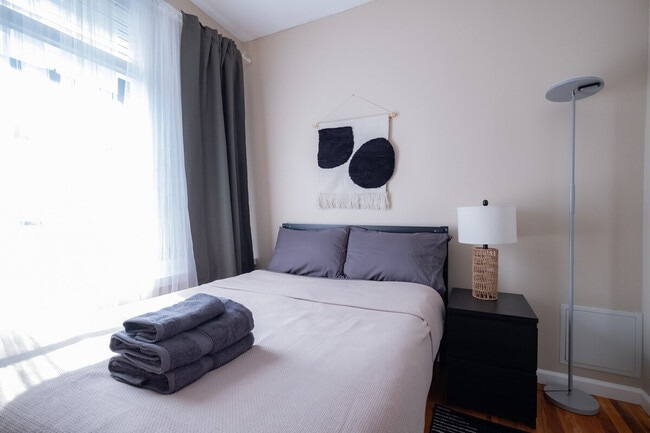 Building Photo - 125 La Salle St