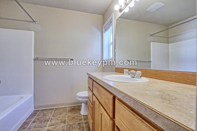 Building Photo - 4 Bed, 2.5 Bath Home Off  SE Eaton Blvd  and  Weaver Creek in Battle Ground