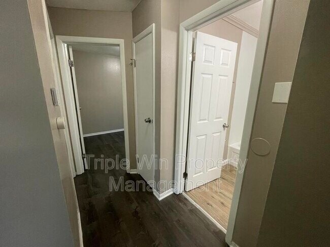 Building Photo - 1464 Monopoly Dr