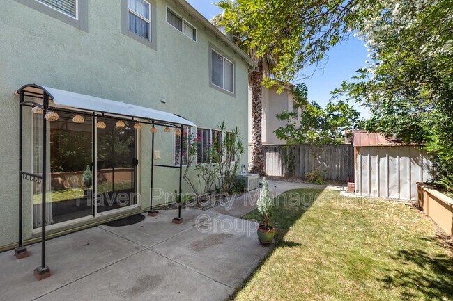 Building Photo - 2866 Valcourt Way