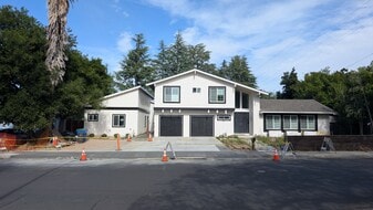 Building Photo - 102 Loma Vista Ct