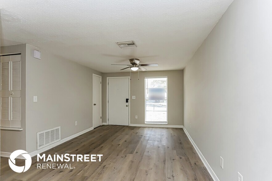 Building Photo - 1132 Hollywood Ave