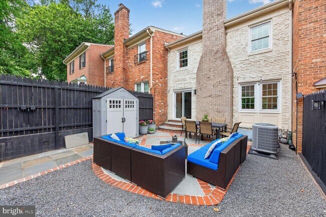 Building Photo - 7426 Hallcrest Dr