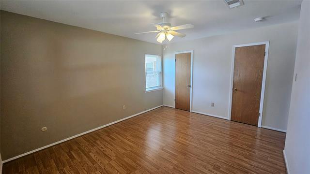 Building Photo - 801 Livingston Dr
