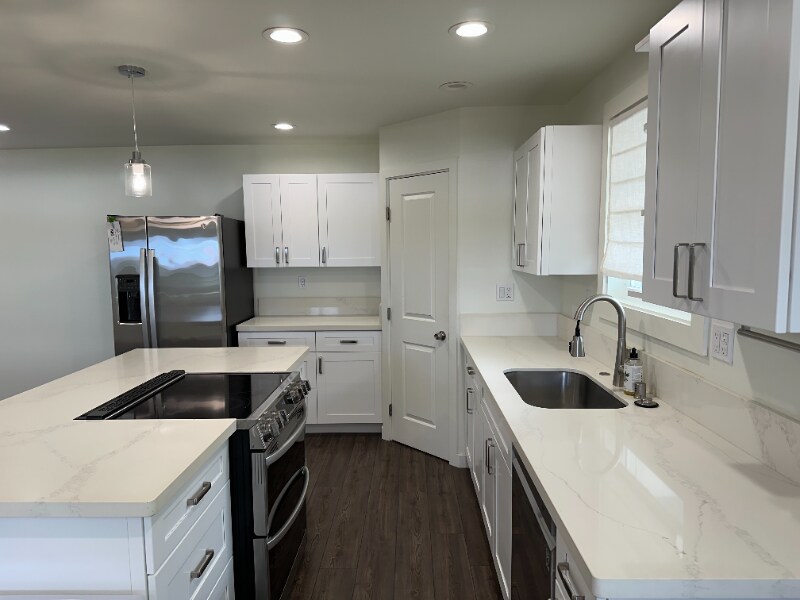 Building Photo - 1235 Manulani St