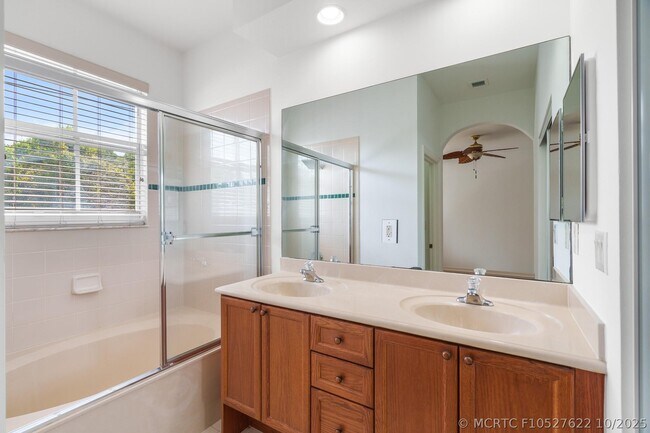 Building Photo - 3210 Merrick Terrace