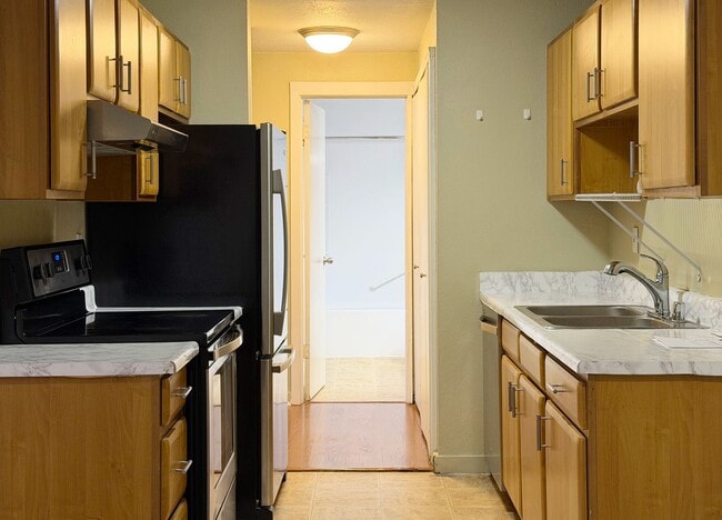 Building Photo - 16817 Larch Way