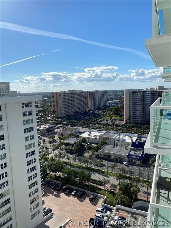 Building Photo - 3550 Galt Ocean Dr