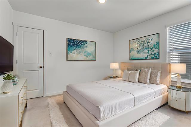 Building Photo - 4016 Daisy Holw Lp