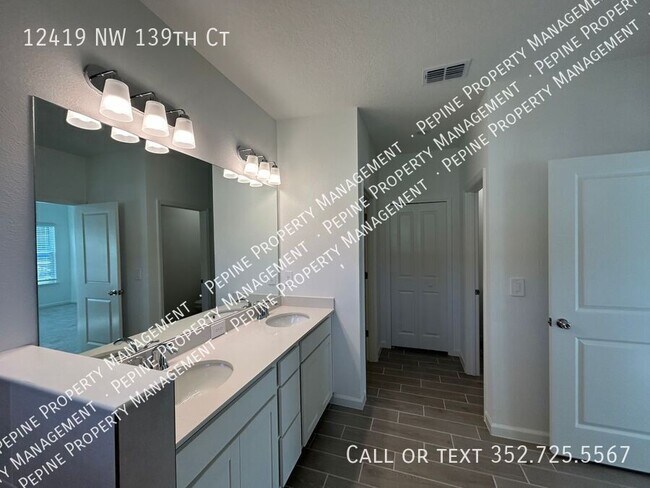 Building Photo - 12419 NW 139th Dr