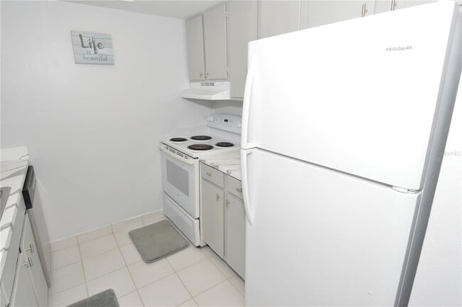 Building Photo - 12760 Indian Rocks Rd