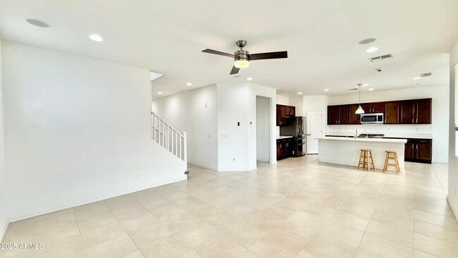 Building Photo - 10935 E Tesla Ave