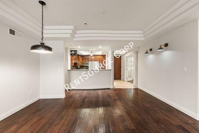 Building Photo - 12044 Hoffman St