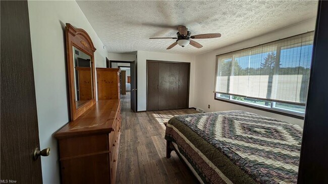 Building Photo - 125 Meadowood Dr